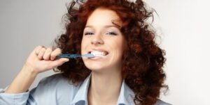 Cepillado Dental Mujer